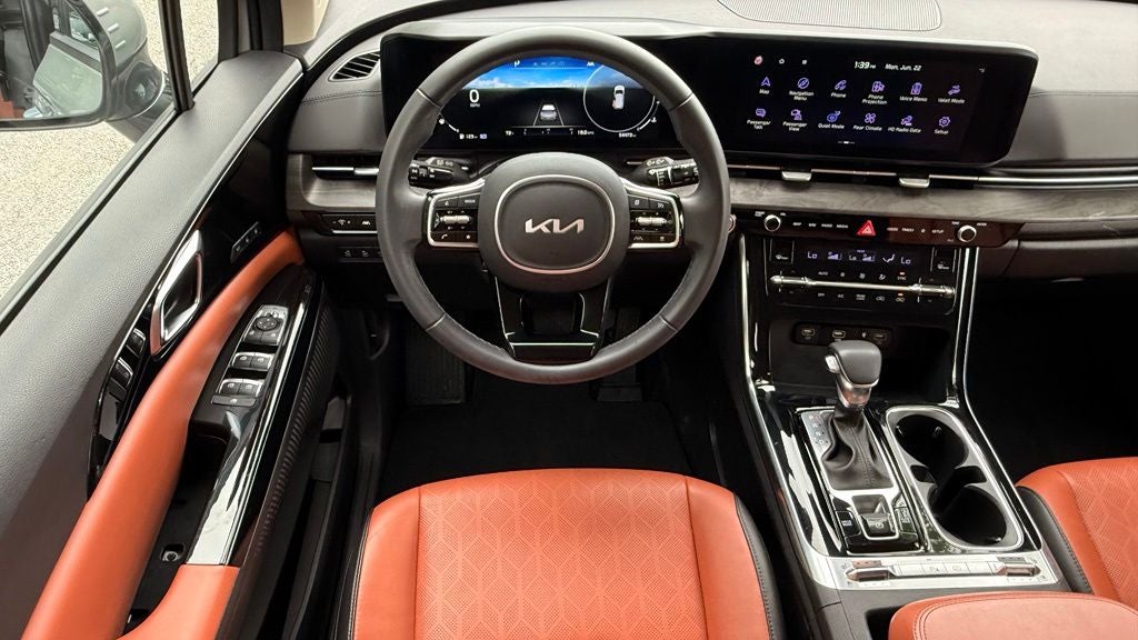 2024 Kia Carnival SX
