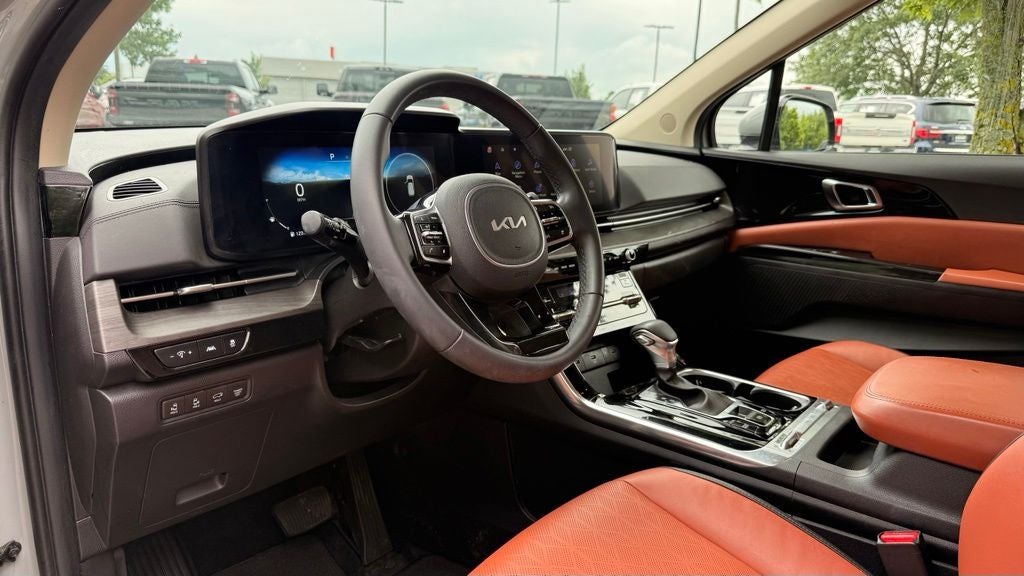 2024 Kia Carnival SX