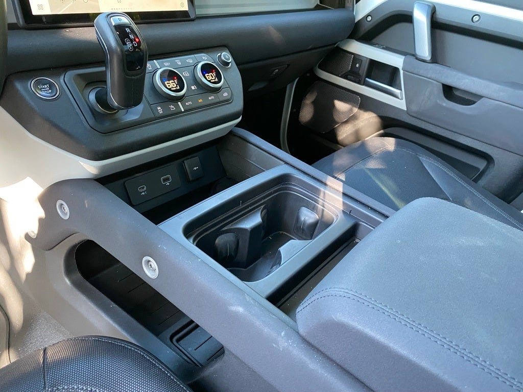 2023 Land Rover Defender 110 X-Dynamic SE