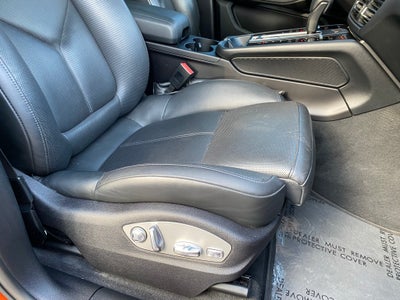 2022 Porsche Macan Base AWD / PANO ROOF / CLEAN CARFAX