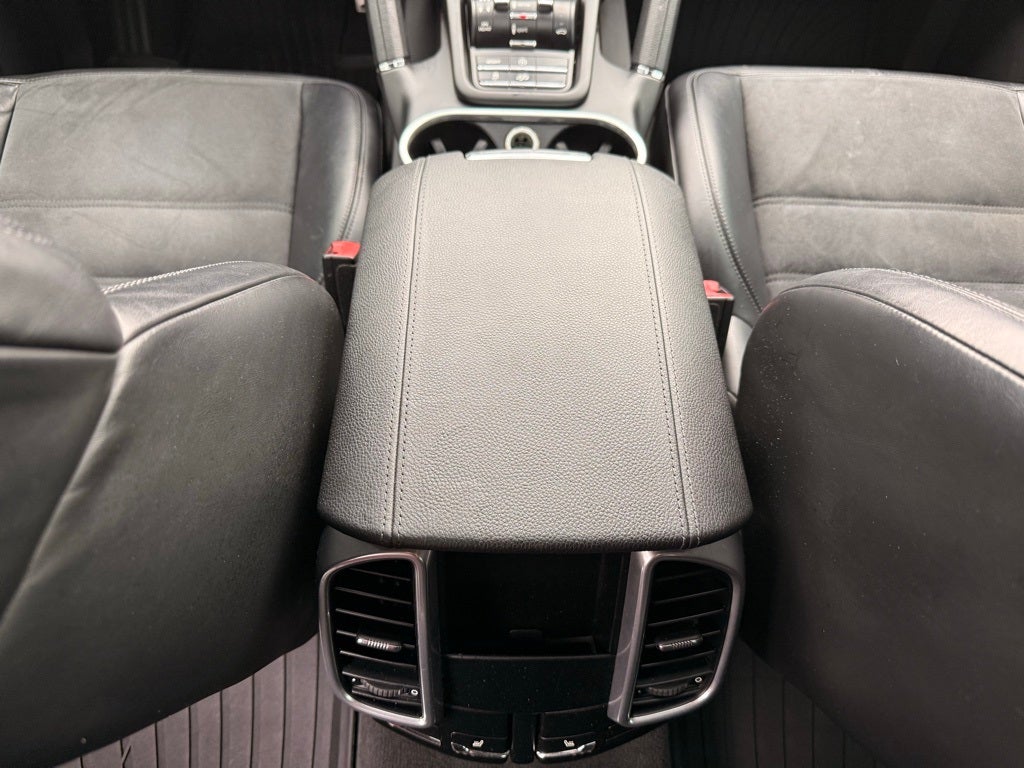 2014 Porsche Cayenne GTS CLEAN CAR FAX