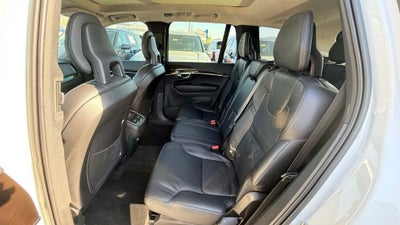 2018 Volvo XC90 T6 Momentum