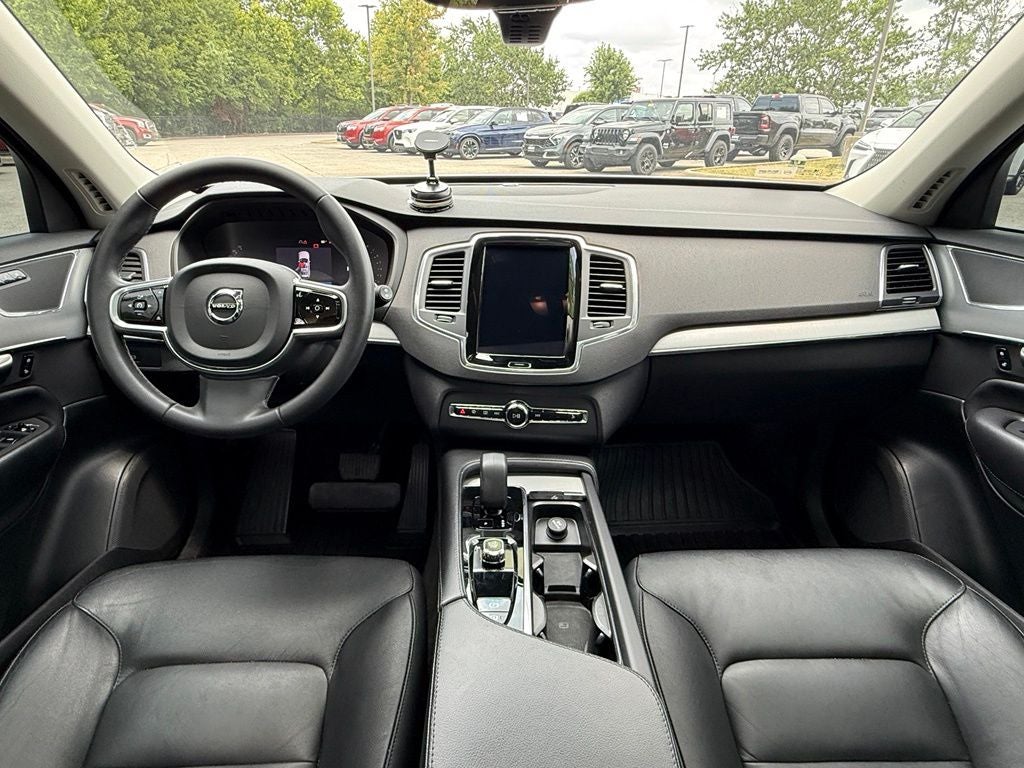 2023 Volvo XC90 B5 Core