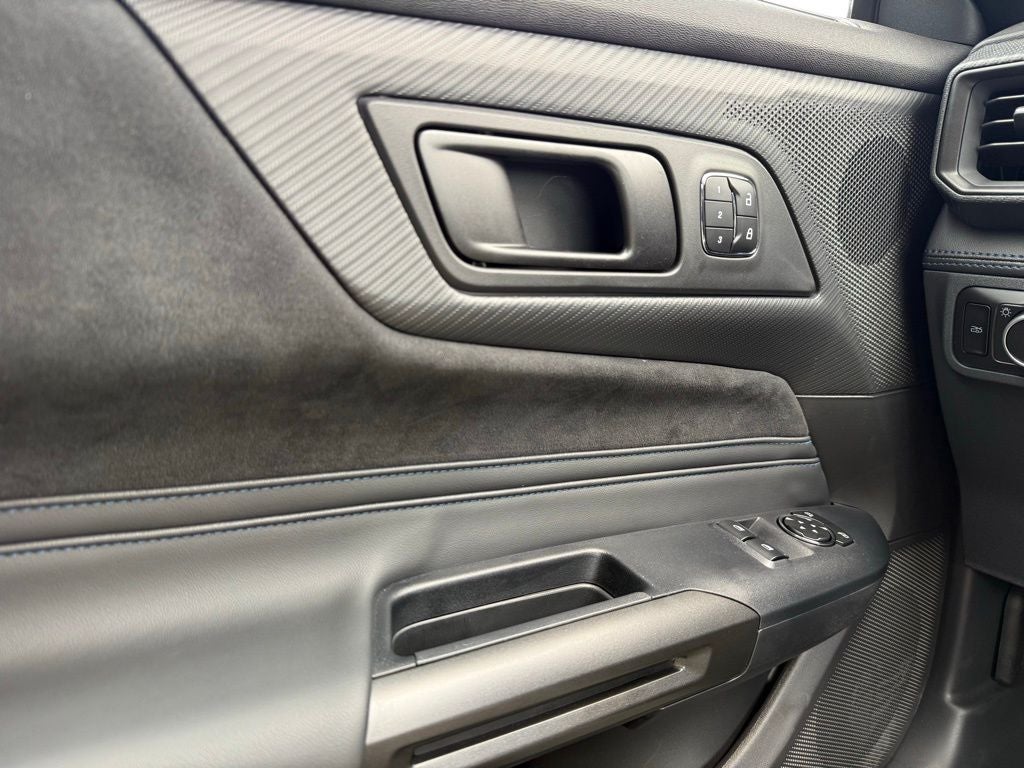 2025 Ford Mustang Dark Horse EQUIPMENT GROUP 700A