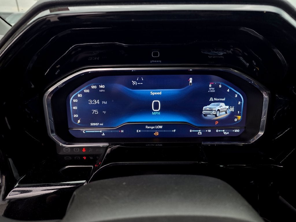 2025 Chevrolet Silverado 1500 LTZ