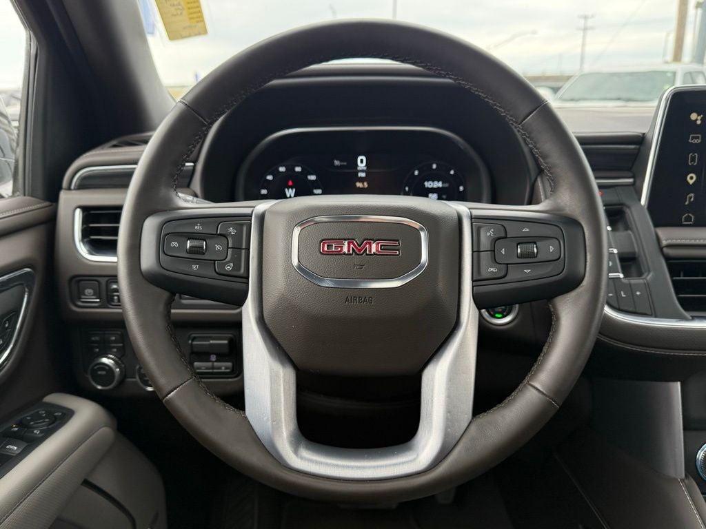 2023 GMC Yukon SLT
