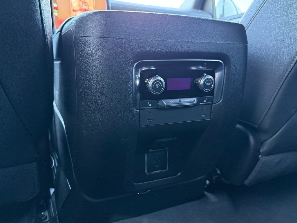 2025 GMC Yukon XL AT4 DVDS,COOLED HEATED,TECH PACK SEATS