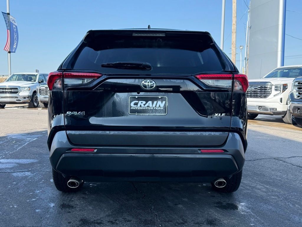 2020 Toyota RAV4 XLE