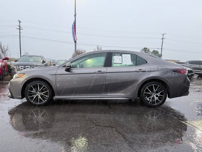 2024 Toyota Camry SE