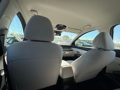 2026 Hyundai TUCSON SE FWD