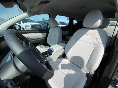 2026 Hyundai TUCSON SE FWD