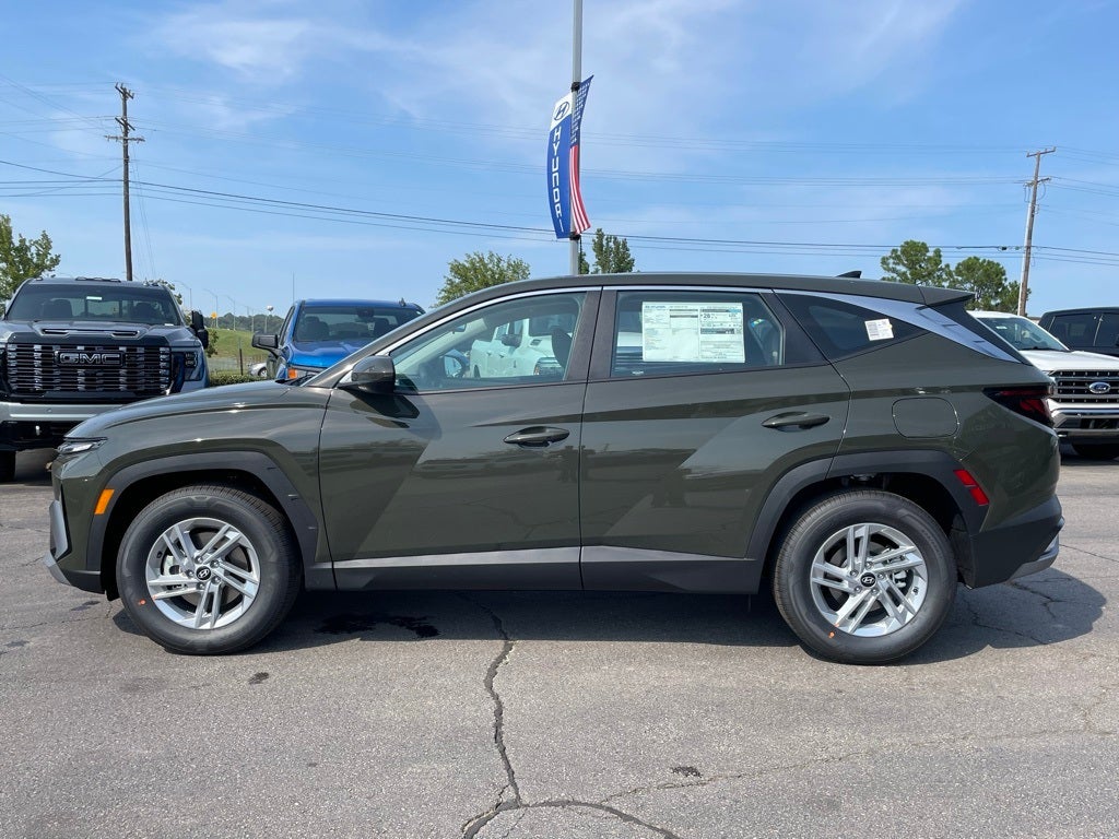 2026 Hyundai TUCSON SE FWD