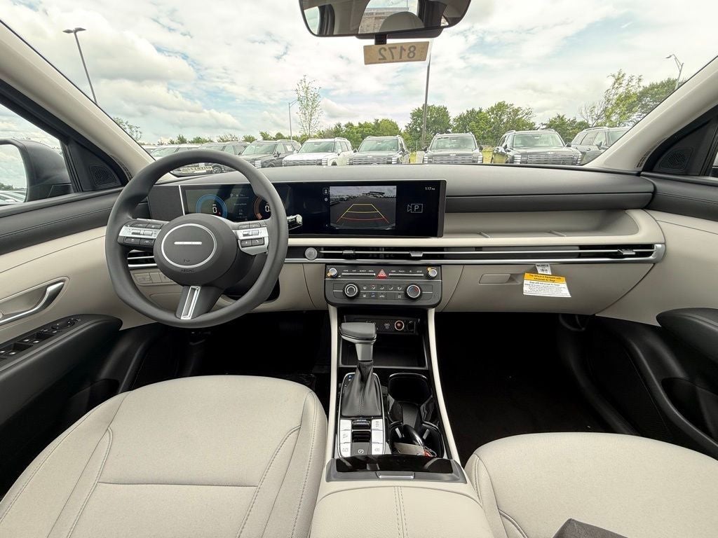 2025 Hyundai TUCSON SE