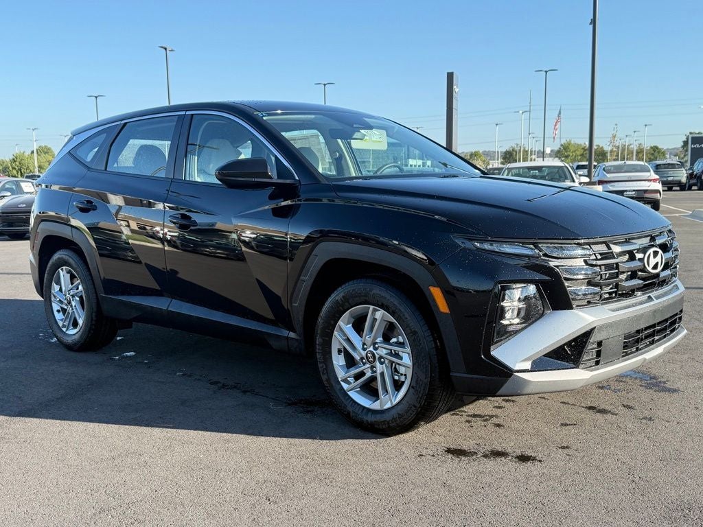 2026 Hyundai TUCSON SE FWD
