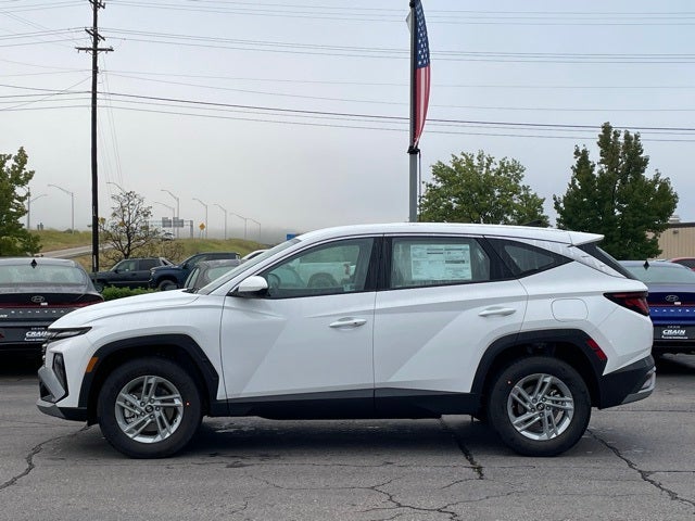 2025 Hyundai TUCSON SE AWD