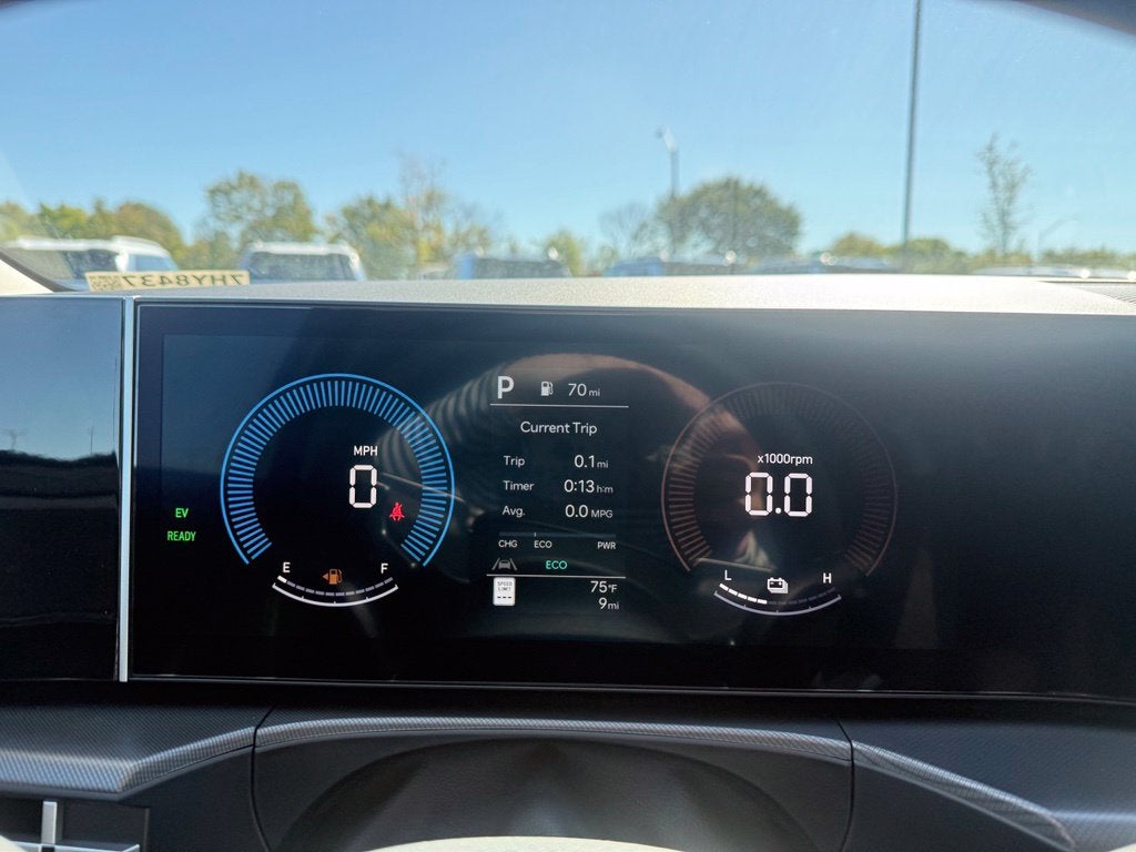2027 Hyundai SANTA FE HYBRID SE