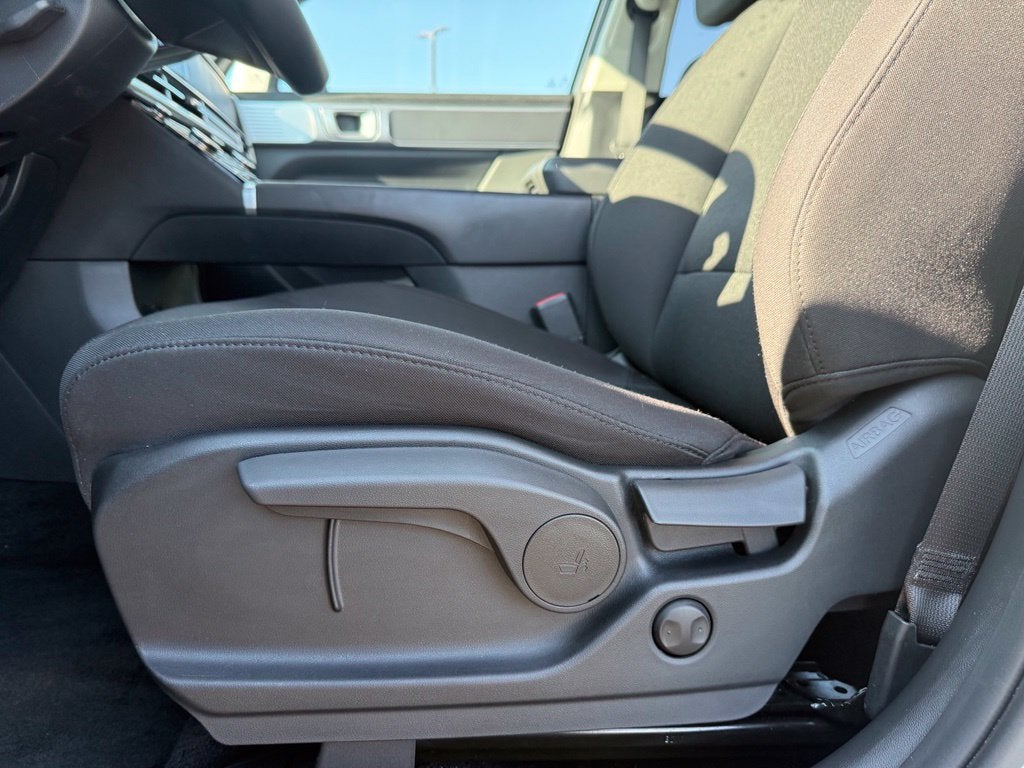 2027 Hyundai SANTA FE SE FWD
