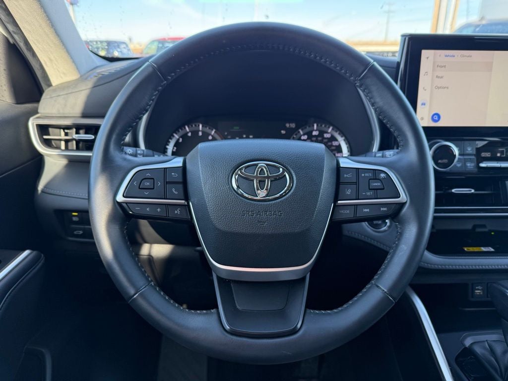 2023 Toyota Highlander XLE