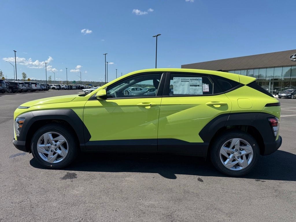 2027 Hyundai KONA SE FWD