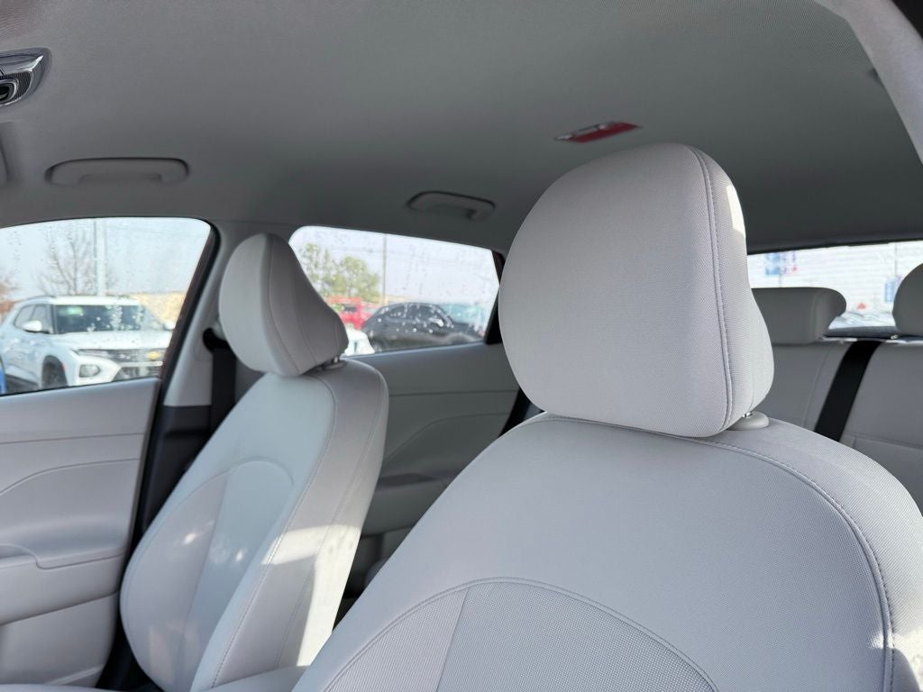 2026 Hyundai KONA SE FWD