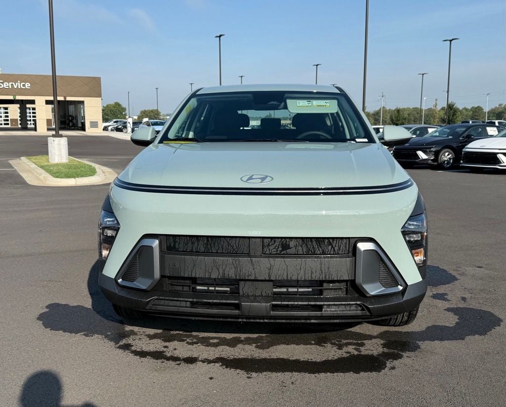 2027 Hyundai KONA SE FWD