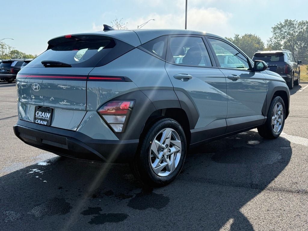 2027 Hyundai KONA SE FWD