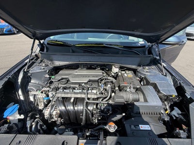 2027 Hyundai KONA SE FWD