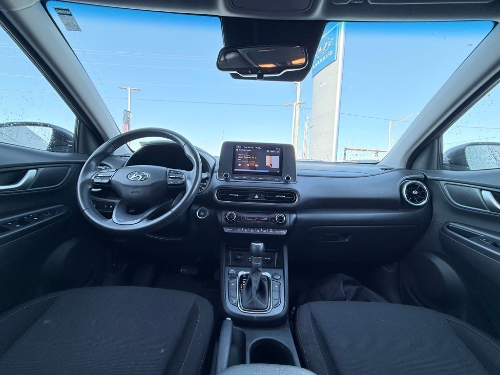 2022 Hyundai KONA SEL