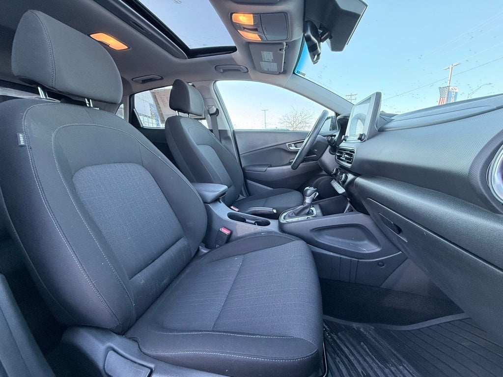 2022 Hyundai KONA SEL