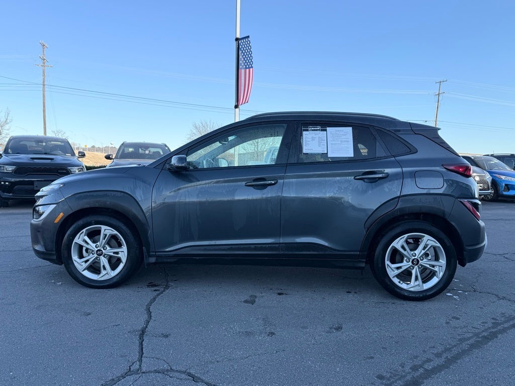 2022 Hyundai KONA SEL