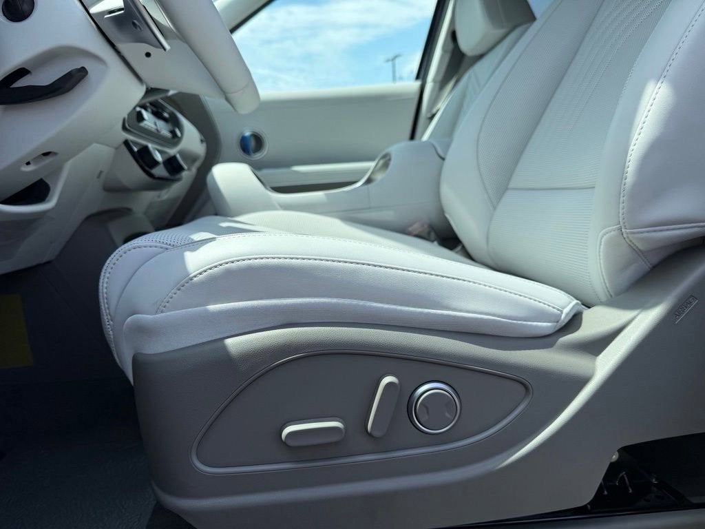 2027 Hyundai PALISADE HYBRID Blue SEL 8P
