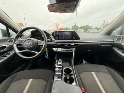 2022 Hyundai SONATA SE