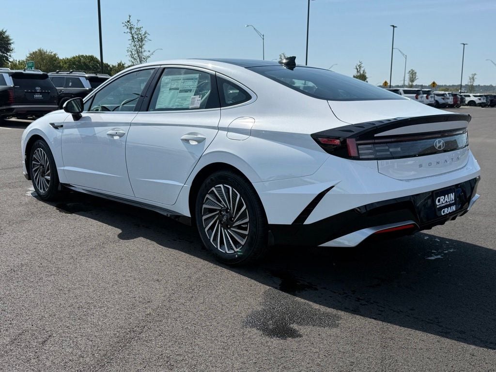 2026 Hyundai SONATA HYBRID SEL