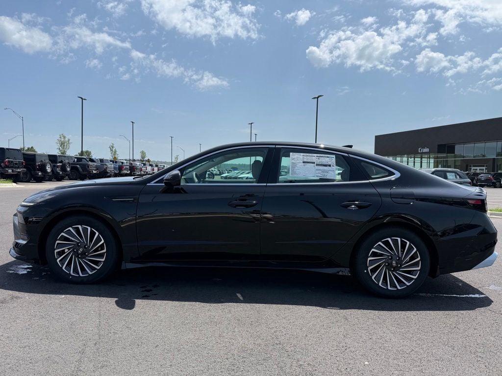 2026 Hyundai SONATA HYBRID Limited