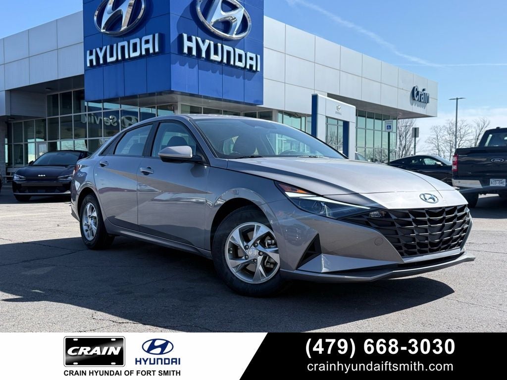 2023 Hyundai ELANTRA SE