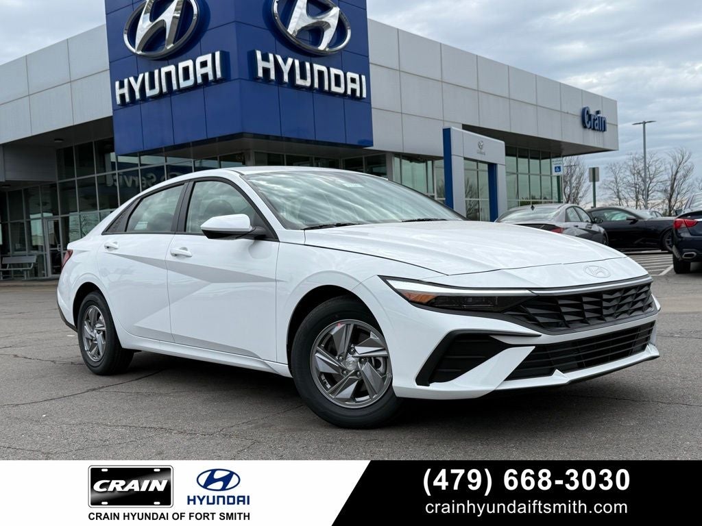 2026 Hyundai ELANTRA SE