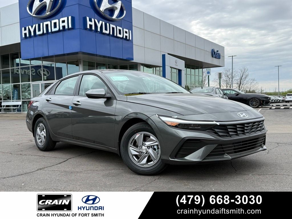 2026 Hyundai ELANTRA SE