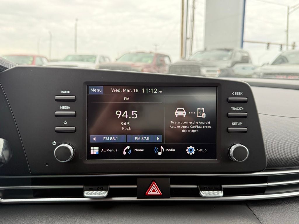 2026 Hyundai ELANTRA SE