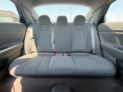 2024 Hyundai ELANTRA SE