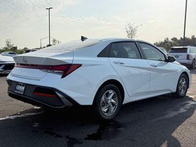2026 Hyundai ELANTRA SE