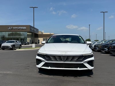 2024 Hyundai ELANTRA SEL