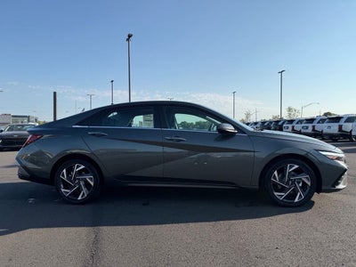 2026 Hyundai ELANTRA Limited