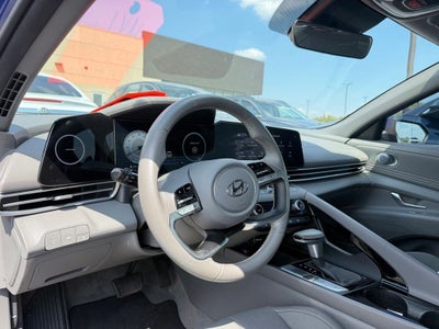 2023 Hyundai ELANTRA SEL