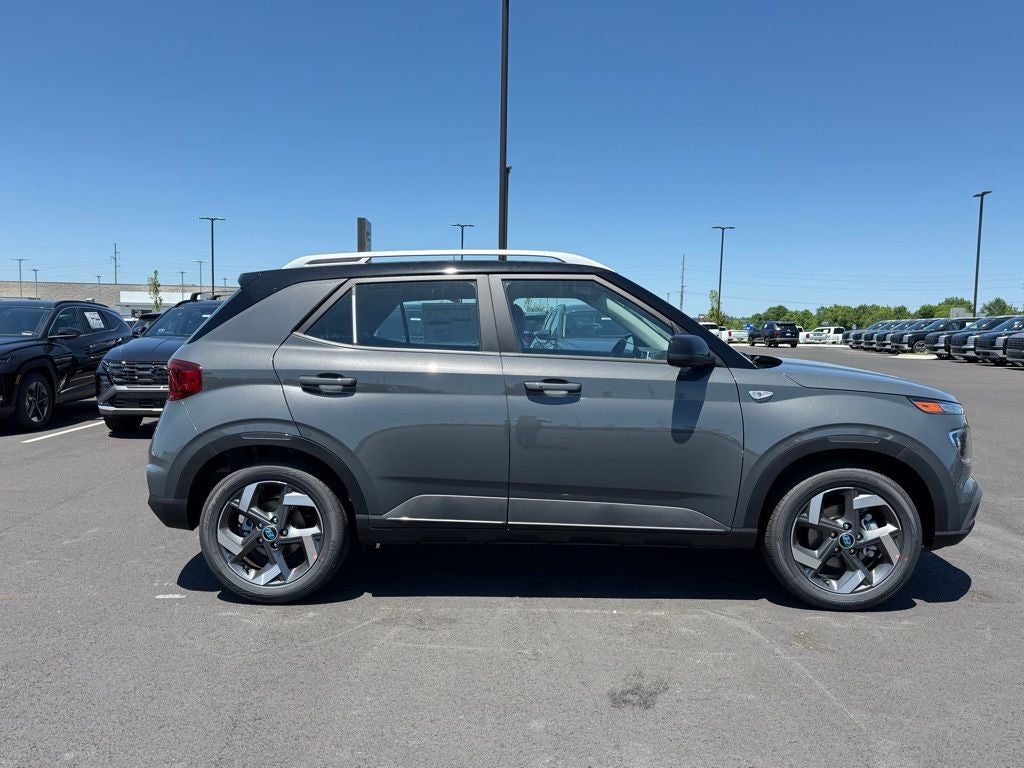 2026 Hyundai VENUE SEL W/Two-Tone Roof