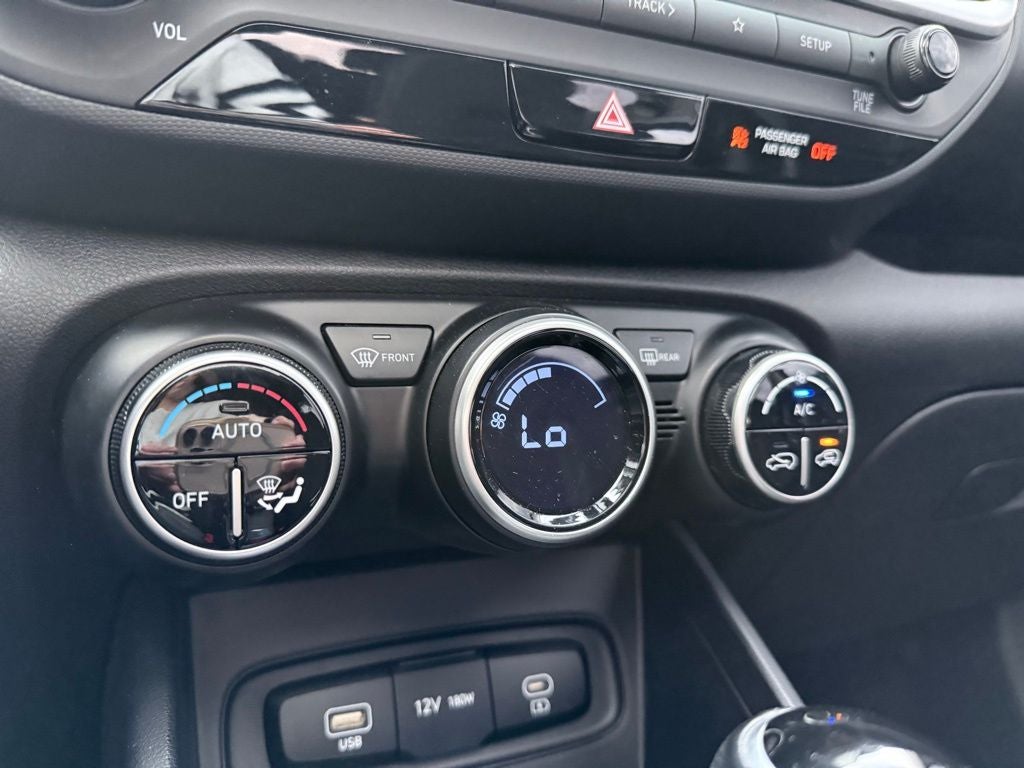 2024 Hyundai VENUE SEL