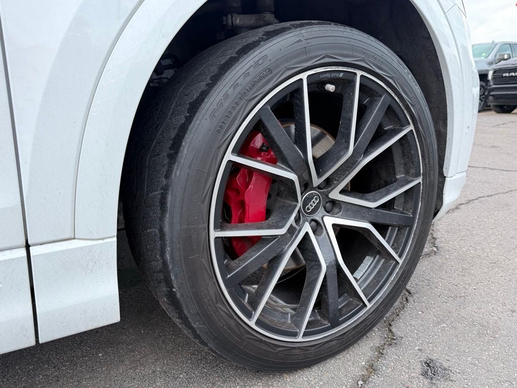 2020 Audi Q8 55 Premium Plus quattro