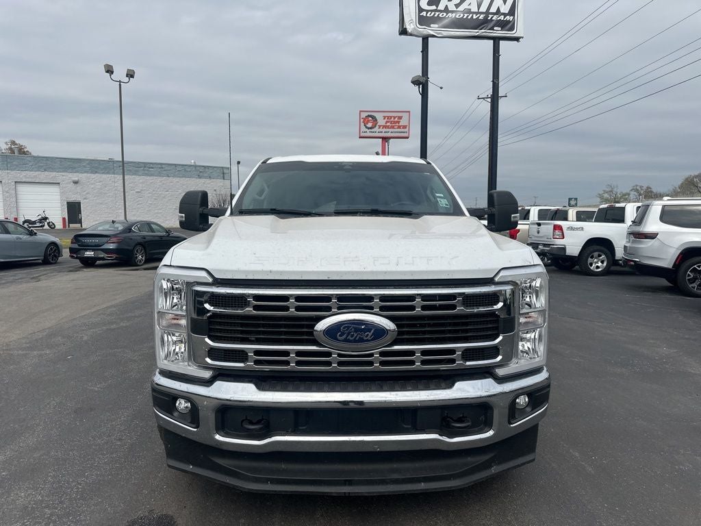 2025 Ford F-250SD XLT Clean Carfax / GVWR: 10,000 Lb Payload Package / P