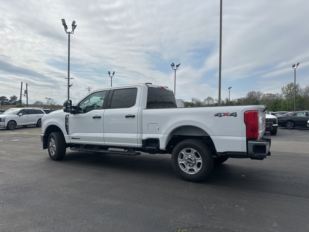 2025 Ford F-250SD XLT Clean Carfax / GVWR: 10,000 Lb Payload Package / P