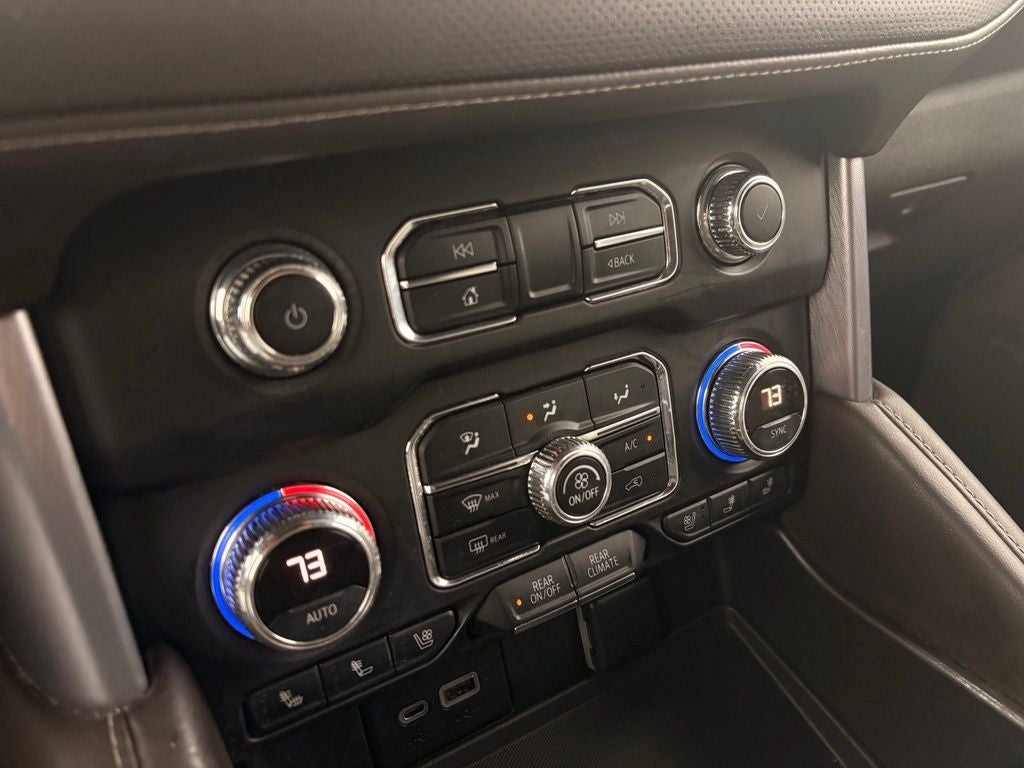 2022 GMC Yukon XL SLT