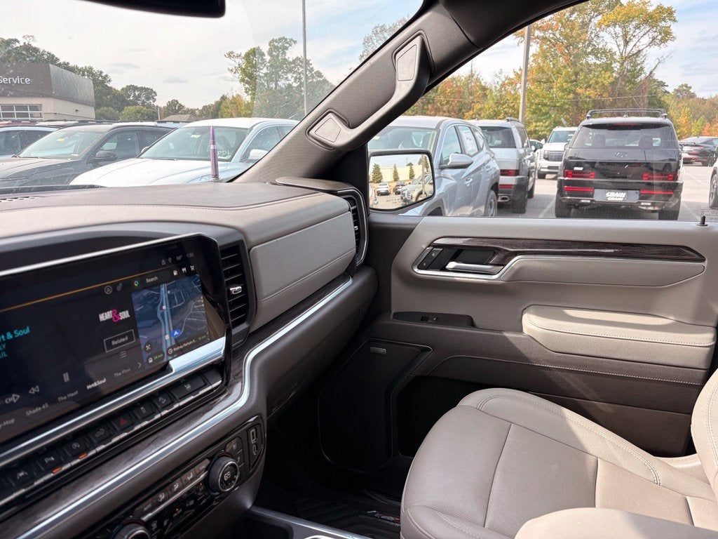 2025 Chevrolet Silverado 1500 LTZ